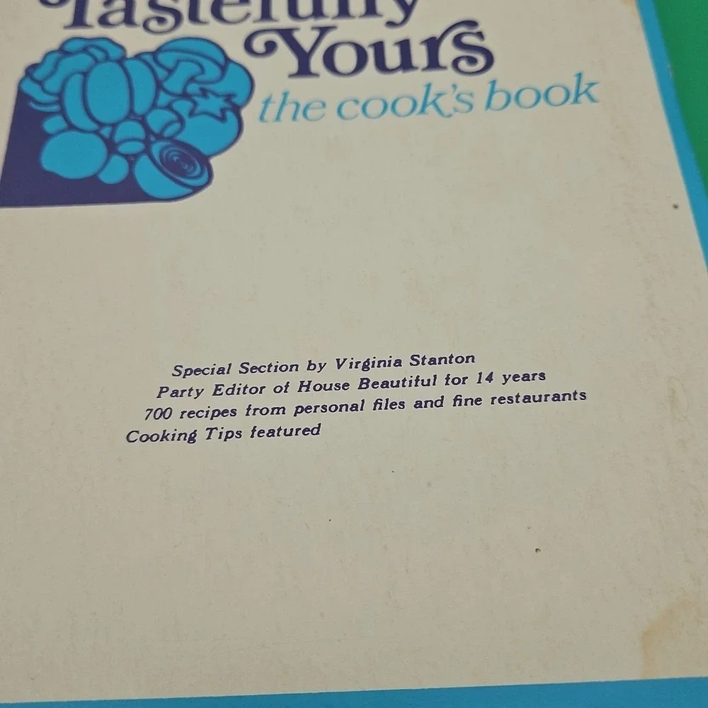 Tastefully Yours Cookbook Vintage 1975 700 Recipes Book